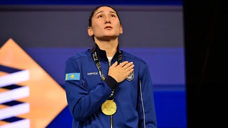 Сборная Казахстана по боксу заняла первое место в общем зачете чемпионата мира