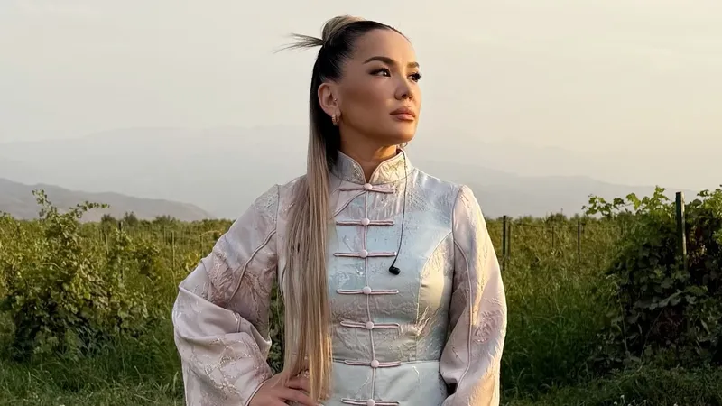 "Боялся, что не вернусь": Макпал Исабекова вспомнила самый трудный момент с сыном