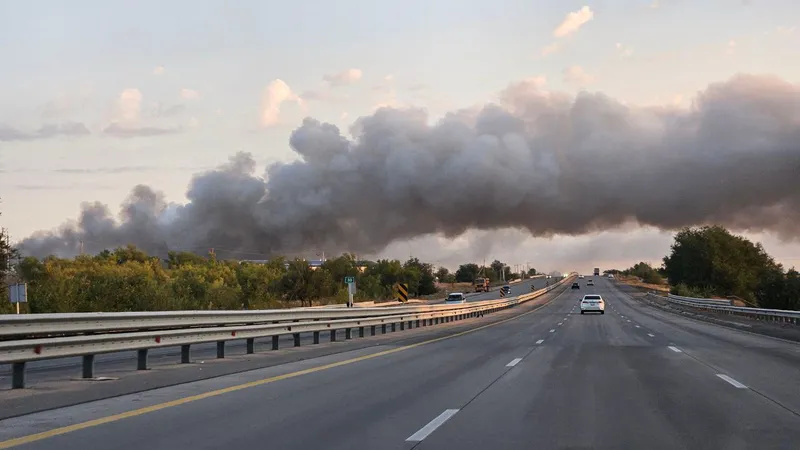 В Алматинской области загорелся мусорный полигон