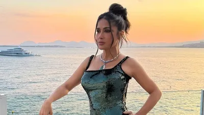 Сальма Хайек и Линда Евангелиста, фото - Новости Zakon.kz от 16.09.2025 08:36