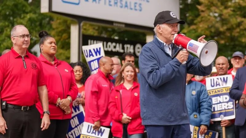 Байден не может свести концы с концами на президентскую пенсию