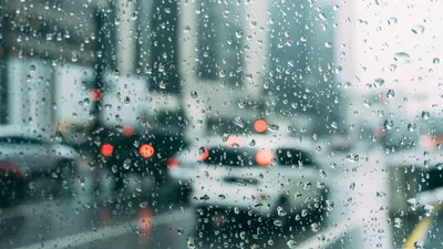 дождь на стекле, фото - Новости Zakon.kz от 19.09.2025 15:03