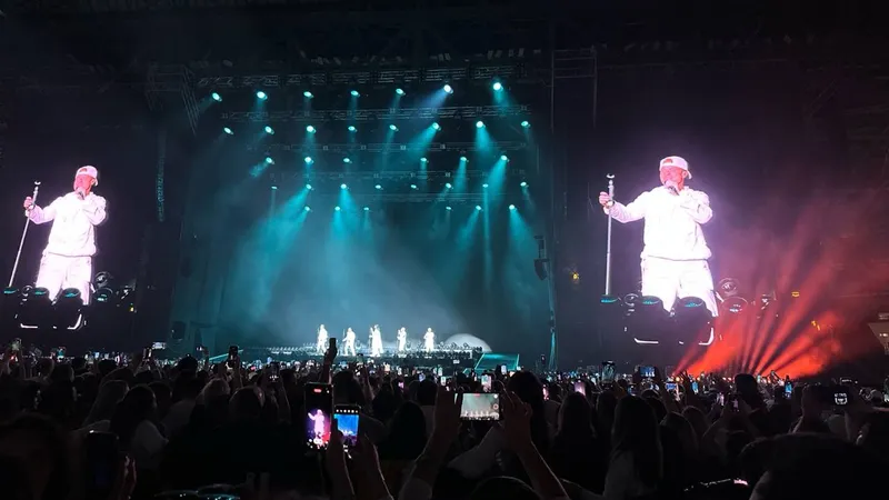 Как проходит грандиозный концерт Backstreet Boys в Астане – видео