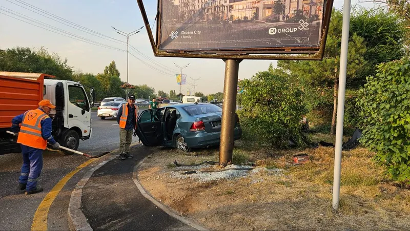 ДТП в Алматы, фото - Новости Zakon.kz от 22.09.2025 17:35