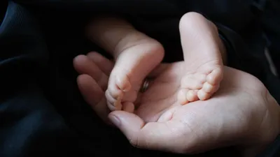 американец заморил голодом двухмесячного сына, фото - Новости Zakon.kz от 23.09.2025 01:15