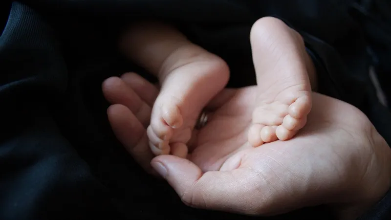 "Не обязан это делать": американец заморил голодом двухмесячного сына