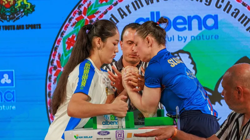 16-летняя казахстанка одолела легенду и стала чемпионкой мира