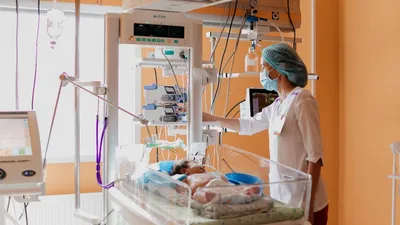 Новорожденный, новорожденные, младенец, младенцы, ребенок, дети, грудничок, груднички, малыш, малыши, рождаемость, родильный дом, роддом, перинатальный центр, перинатальные центры, фото - Новости Zakon.kz от 08.12.2025 17:19