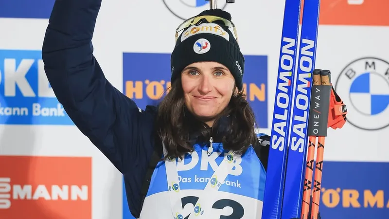 Многократную чемпионку мира обвиняют в серийном мошенничестве