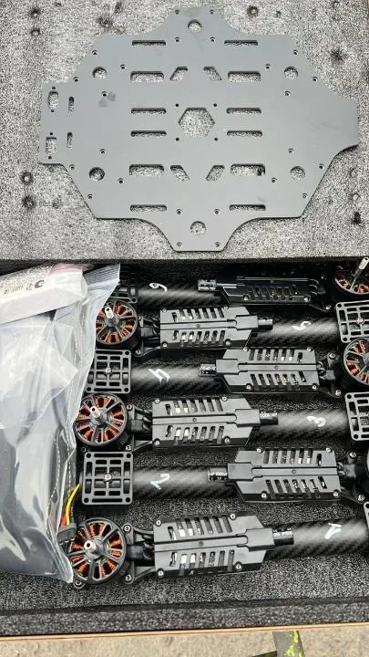 детали беспилотника, фото - Новости Zakon.kz от 24.09.2025 17:07