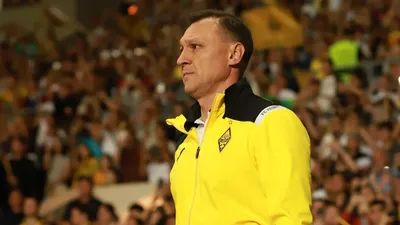 главный тренер ФК "Кайрат" Рафаэль Уразбахтин, фото - Новости Zakon.kz от 24.09.2025 17:37