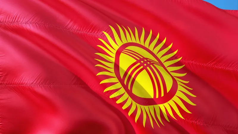 Парламент Кыргызстана объявил о самороспуске