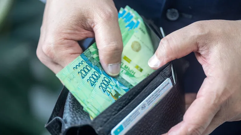 Предсказуемая инфляция лучше мгновенного роста: экономический ликбез от эксперта Руслана Султанова