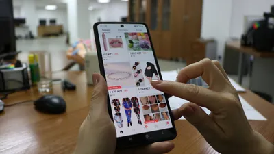 онлайн-торговля, фото - Новости Zakon.kz от 25.09.2025 11:35