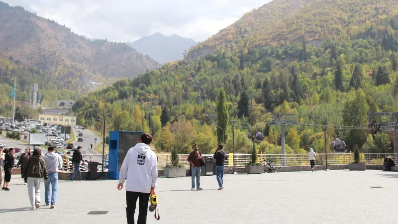 Конституционный суд проверит законность ограничения въезда автомобилей в урочище "Шымбулак"