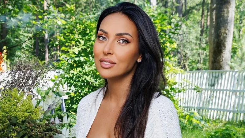 "Самый неожиданный тандем": Алсу удивила поклонников