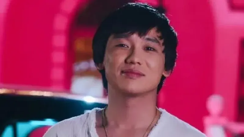 Мама Кайрата Нуртаса показала, как ее сын зажег на свадьбе друга