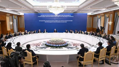 Токаев на заседании, фото - Новости Zakon.kz от 26.09.2025 15:28