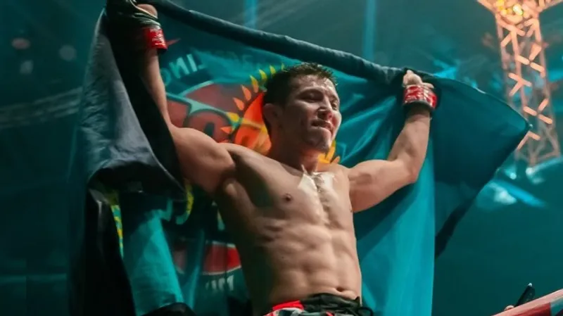 Переломом руки разрешилась схватка двух бойцов MMA в Усть-Каменогорске