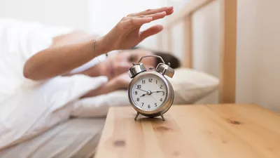 утро, будильник, фото - Новости Zakon.kz от 28.09.2025 11:51