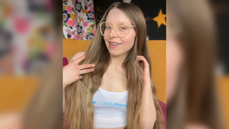 Звезду "Гарри Поттера" Джесси Кейв хейтят за аккаунт на OnlyFans ради оплаты долгов