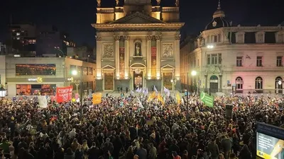 жестокое убийство трех девушек спровоцировало митинги в Аргентине, фото - Новости Zakon.kz от 28.09.2025 18:49