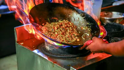 рекомендации МЧС, пожар, кухня, вода, масло, фото - Новости Zakon.kz от 30.09.2025 11:50