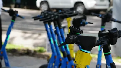 Самокат, самокаты, самокатчики, электросамокаты, электрический самокат, электрические самокаты, фото - Новости Zakon.kz от 18.12.2025 15:21