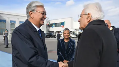 президенты Казахстан и Италии, аэропорт Астаны, фото - Новости Zakon.kz от 30.09.2025 13:50