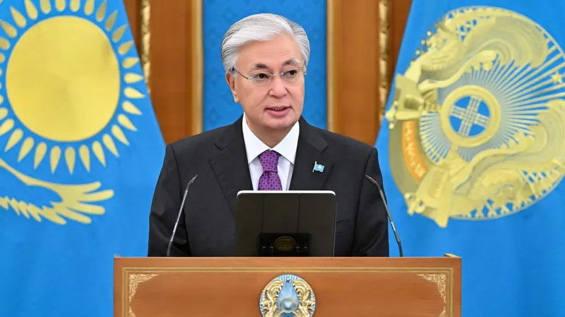 К учителям Казахстана обратился Токаев по особому случаю