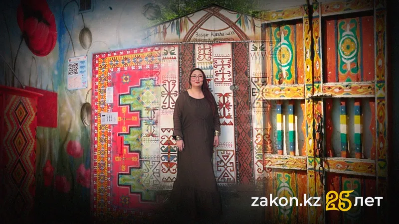 История на коврах: жительница Шымкента превратила свой двор в музей казахской культуры