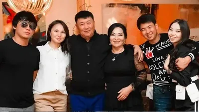 семья Кайрата Нуртаса, фото - Новости Zakon.kz от 02.10.2025 20:05