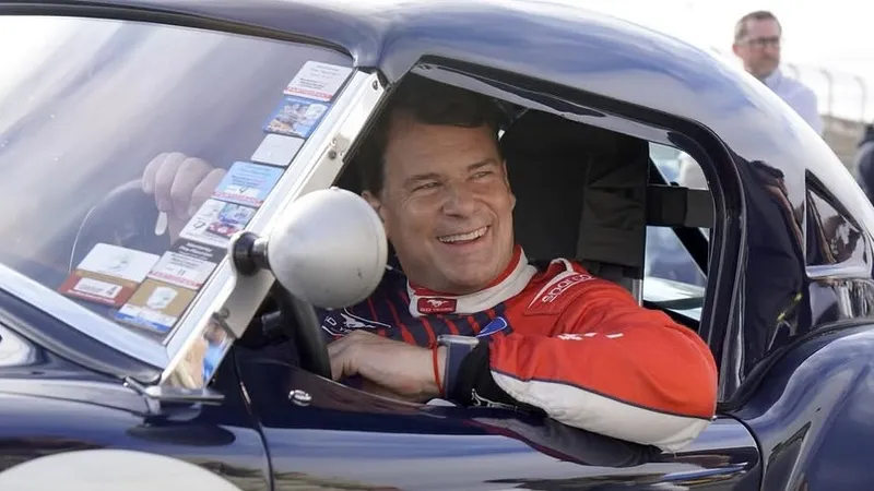 Почему глава Ford отправил своего сына работать сварщиком