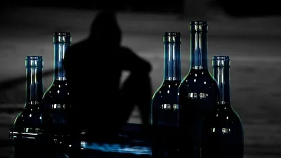 как распознать алкоголика по признакам на лице и теле, фото - Новости Zakon.kz от 04.10.2025 01:51