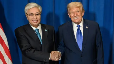 президент РК Касым-Жомарт Токаев, президент США Дональд Трамп, фото - Новости Zakon.kz от 03.10.2025 13:25