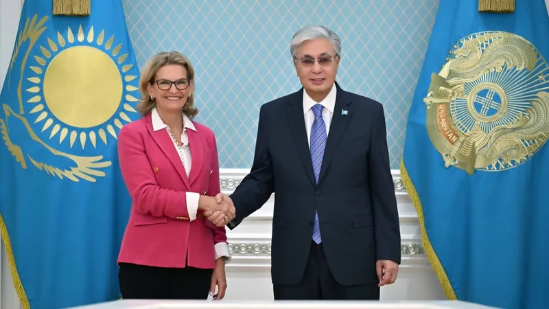 Токаев принял генсекретаря Международного союза электросвязи