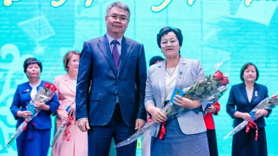 награждение, праздник, фото - Новости Zakon.kz от 03.10.2025 17:42