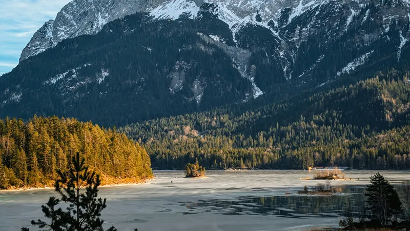 Антициклон принесет ясную погоду и морозы до -13°С в Казахстан