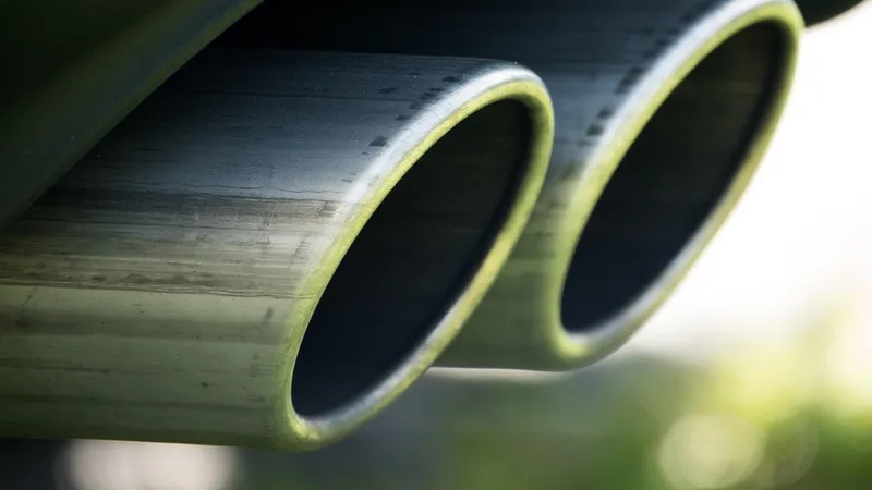 Нужно ли прогревать автомобиль осенью, когда температура выше нуля