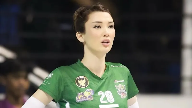 Самая красивая волейболистка Казахстана показала кадры с тренировки и восхитила поклонников