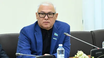 Абенов, депутат, мажилис, фото - Новости Zakon.kz от 07.10.2025 17:20