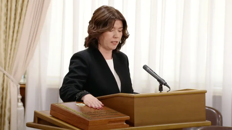 Новый министр просвещения произнесла клятву в правительстве