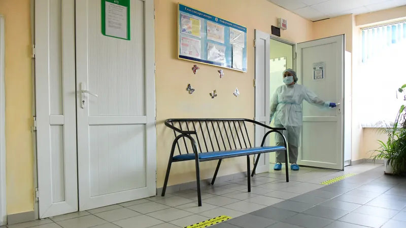 Правда ли, что инфекционные отделения Казахстана переполнены