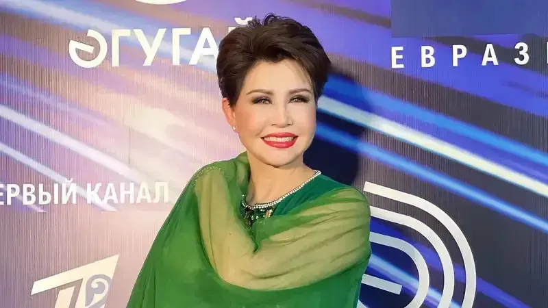 67-летняя Роза Рымбаева удивила поклонников нагрузками в спортзале