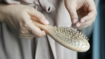 Волосы, расческа, фото - Новости Zakon.kz от 09.10.2025 09:29