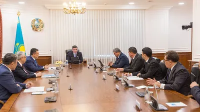 Олжас Бектенов на совещании, фото - Новости Zakon.kz от 10.10.2025 15:10