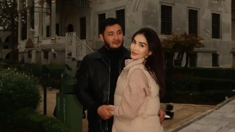 Беременная Айжан Байзакова улетела из Казахстана