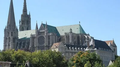 в соборе Парижской Богоматери нашли письмо с предупреждением о теракте, фото - Новости Zakon.kz от 11.10.2025 20:14