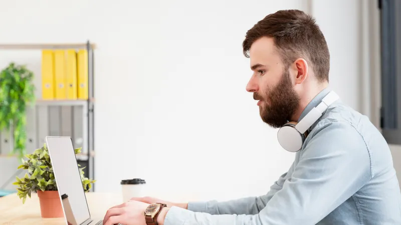 Кардиолог рассказала, как сохранить здоровье сердца при сидячей работе