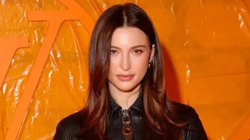 Блогер заработал 11 тысяч долларов на фото дочки Стива Джобса